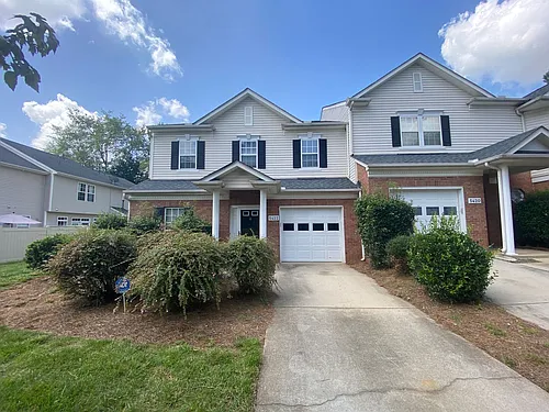 5422 Waverly Lynn Ln Photo 1