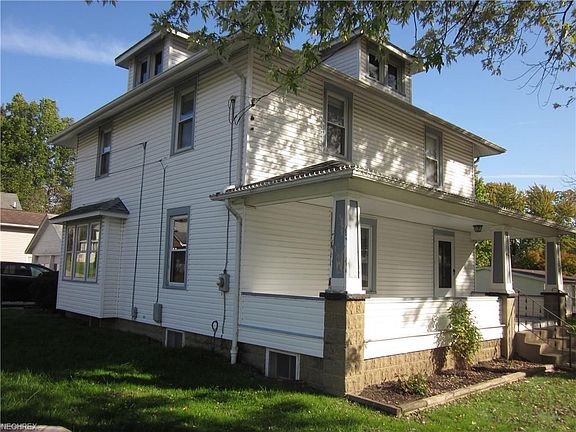 3rd image of 250 Hazen Ave