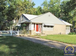 2001 SW Oakley Ave, Topeka, KS 66604