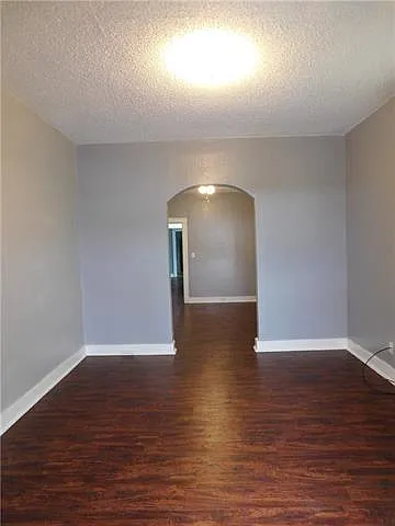 1342 Alvar St — Photo 3