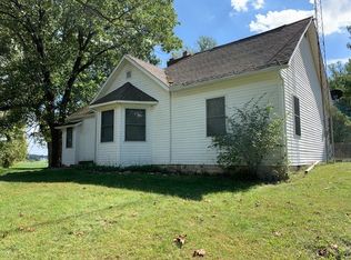 6975 E State Road 10, Knox, IN 46534