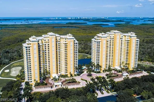 4751 W Bay Blvd #402