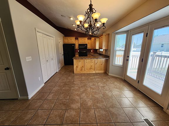 4th image of 227 Bridger Dr