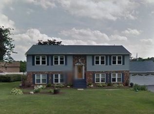 2816 S Queen St, Dallastown, PA 17313