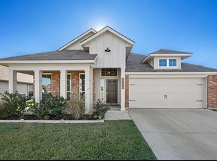 1977 Chief St, Bryan, TX 77803