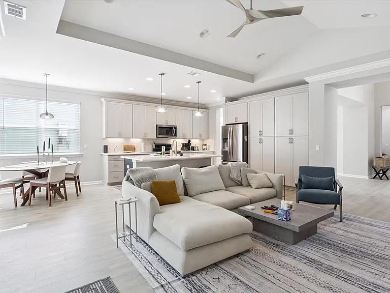 731 Harborside Dr — Photo 15