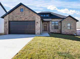 1103 S Brooks Ave, Ozark, MO 65721