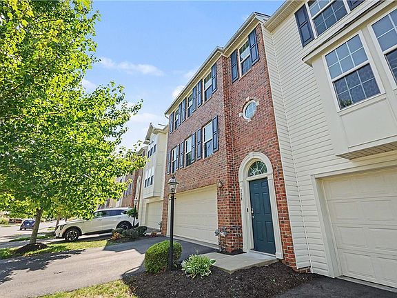 2nd image of 284 Broadstone Dr