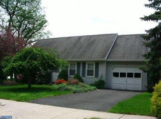 84 Mountain Blvd, Wernersville, PA