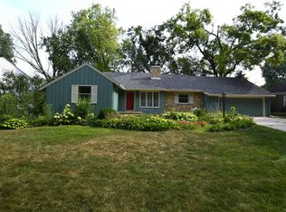 1760 Carriage Ct, Green Bay, WI 54304