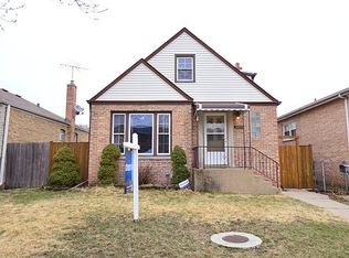 3811 N Page Ave, Chicago, IL