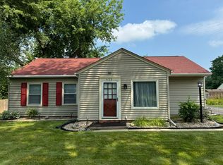 623 W Shoshone Rd, Peoria, IL 61614