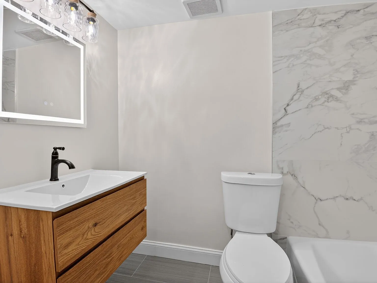 12301 Braxfield Court #370 - 1 — Photo 3