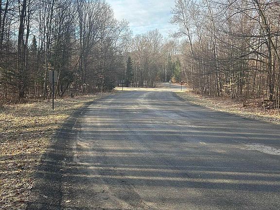 3rd image of LOT 141 E Village Dr