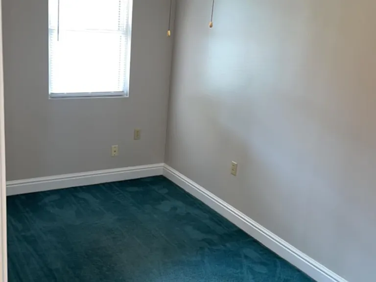221 Howard St #1 — Photo 9