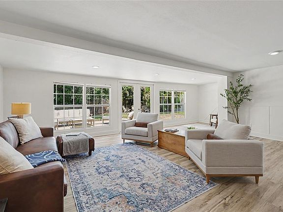 4th image of 3511 W AZEELE STREET