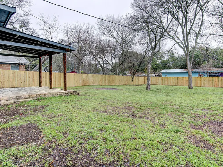4707 Menchaca Rd — Photo 20