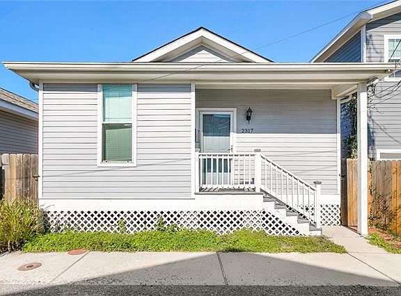 2nd image of 2317 Seminole Pl
