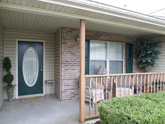 2nd image of 1705 Appian Way