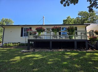 24803 Camelot Dr, Hermitage, MO 65668