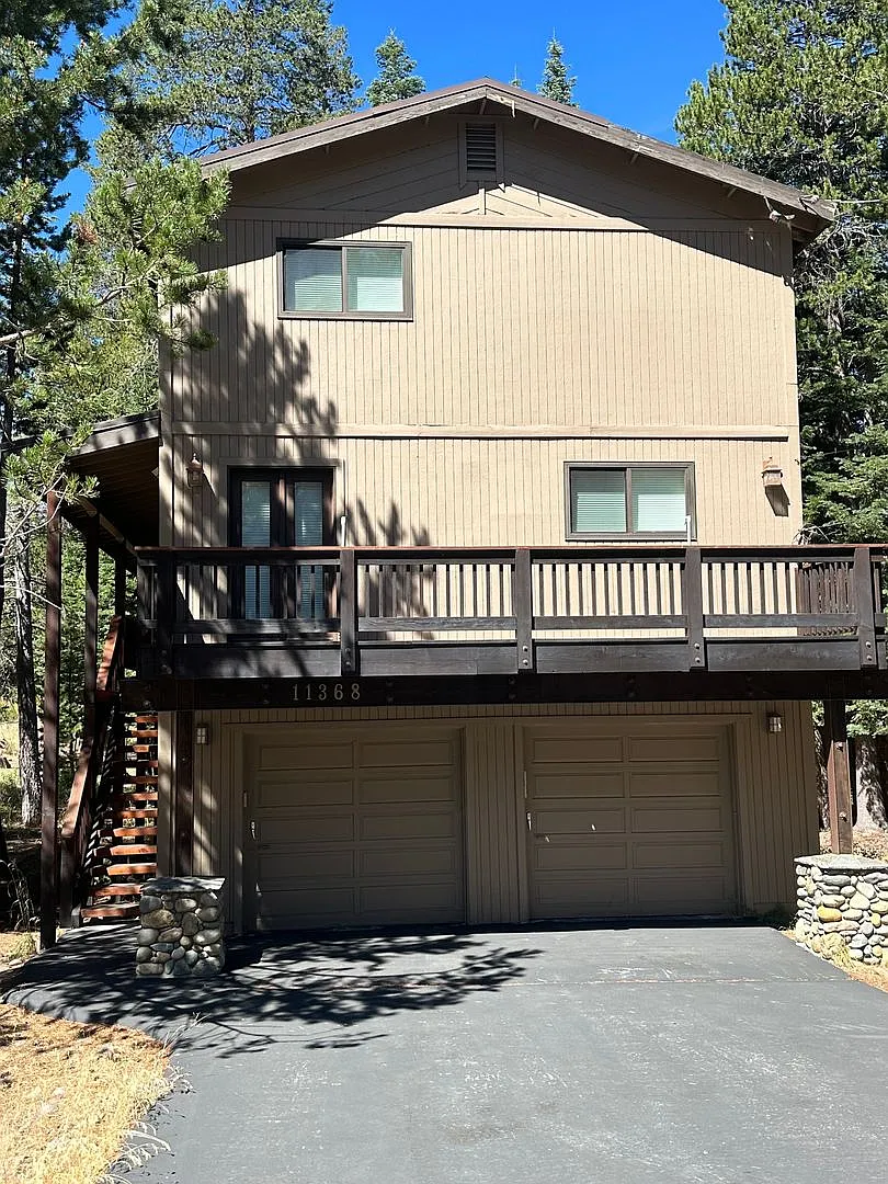 Large Four Bed Ski Lease in Tahoe Donner — Photo 2