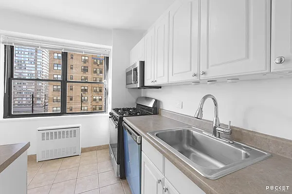 Rented by PocketBroker Inc | media 5