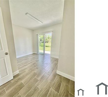 5th image of 4258 Vermont Ave #4258