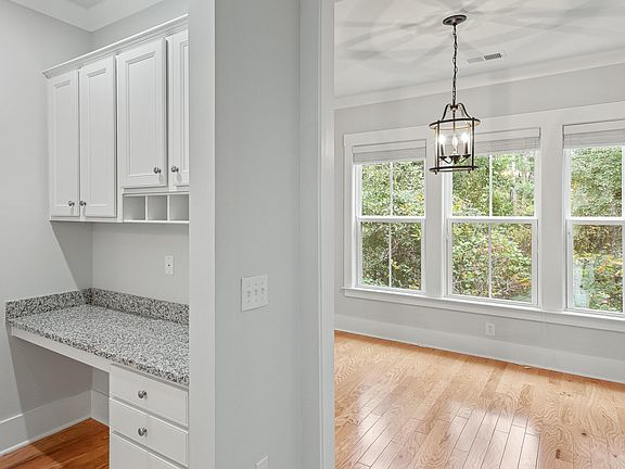 5th image of 1933 Carolina Towne Ct