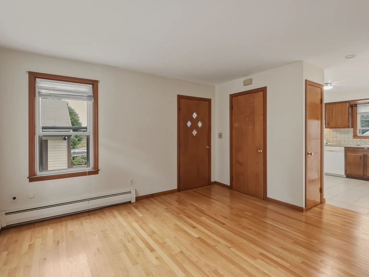 2 bed, 1.5 bath, 800 sqft, $2,100 — Photo 2