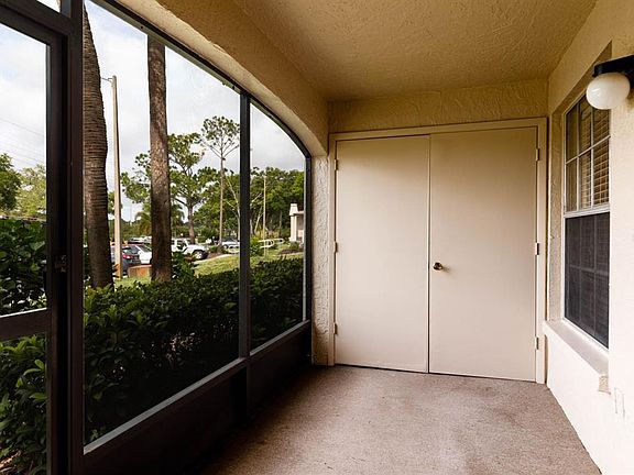 3rd image of 2981 Bonaventure Cir APT 103
