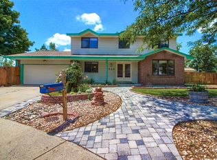 1349 S Robb Ct, Lakewood, CO 80232