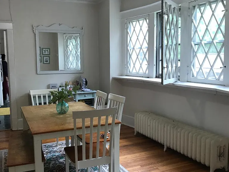 306 S Gill St #1 — Photo 2