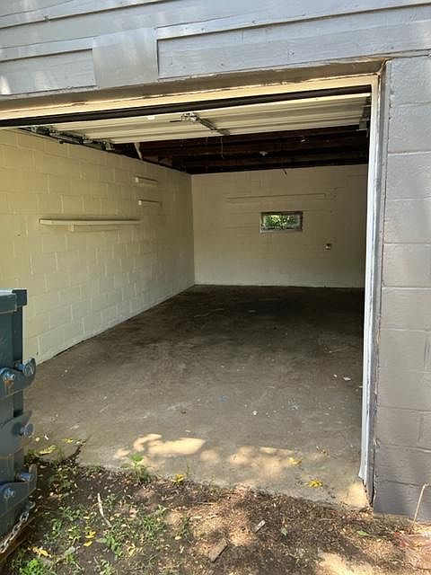 1st image of 185 Eastholm Ave