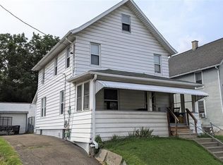 211 Squires Ave, Endicott, NY 13760