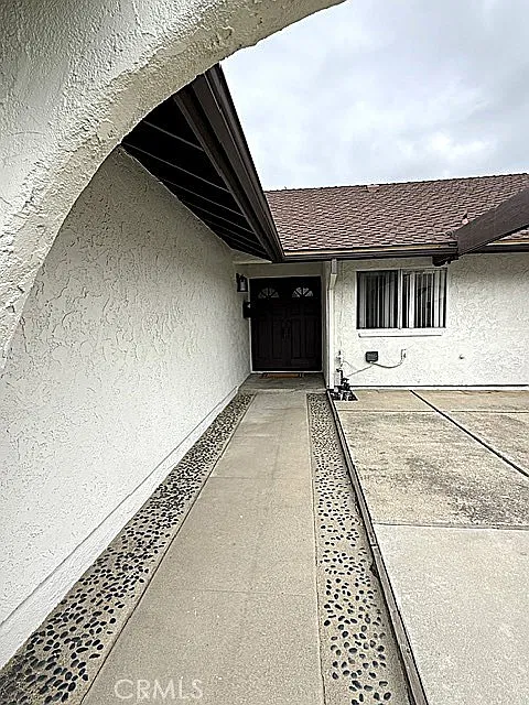 3 bed, 1583 sqft, $4,000 — Photo 2