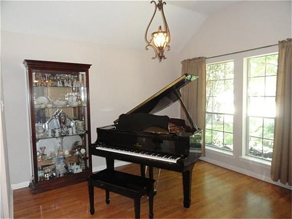 4th image of 6514 Garden Canyon Dr