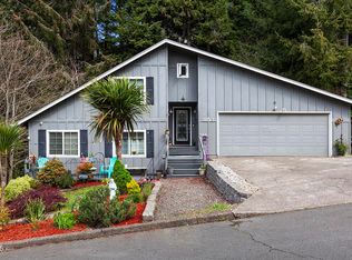 853 NE Lakewood Dr, Newport, OR 97365