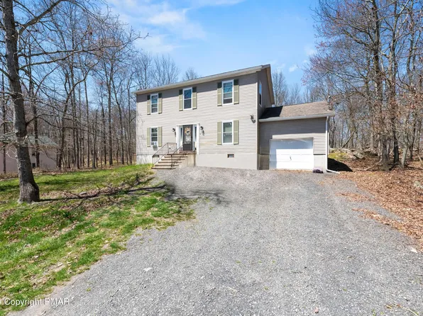 12 Flagstone Ln, East Stroudsburg, PA 18302