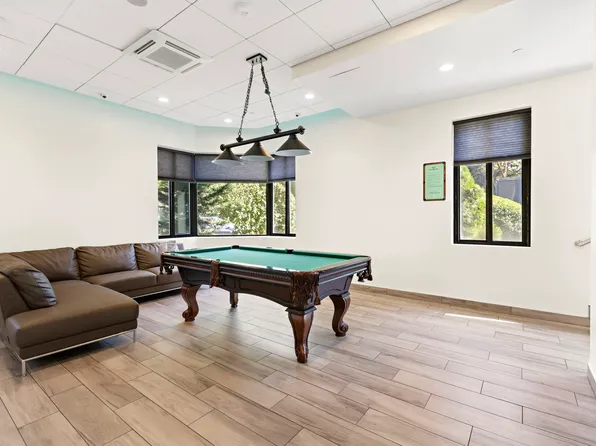 45 River Dr South image 12 of 19