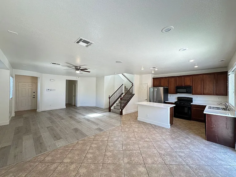 9283 Placer Bullion Ave — Photo 6