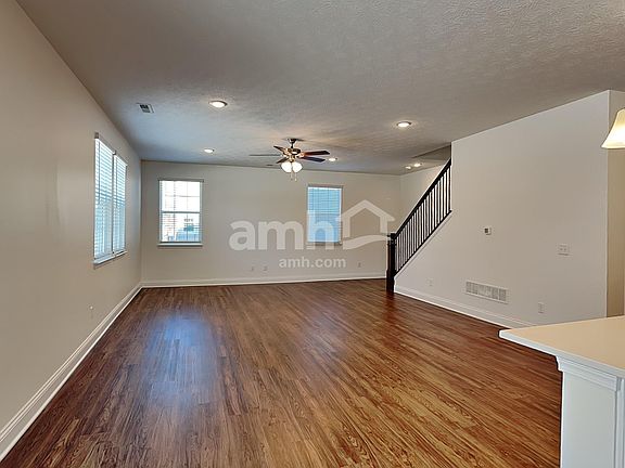 4th image of 8316 Northpoint Dr
