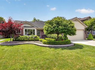 44637 Ridgefield Rd, Canton, MI 48188
