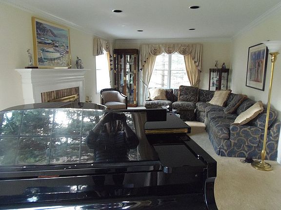 2nd view of living room