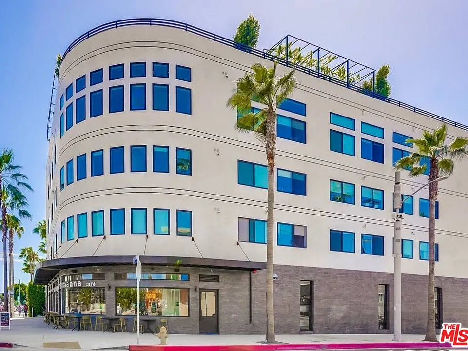 105 S Fairfax Ave #305