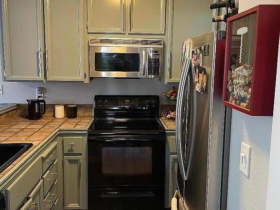 5th image of 3300 La Terrace Cir