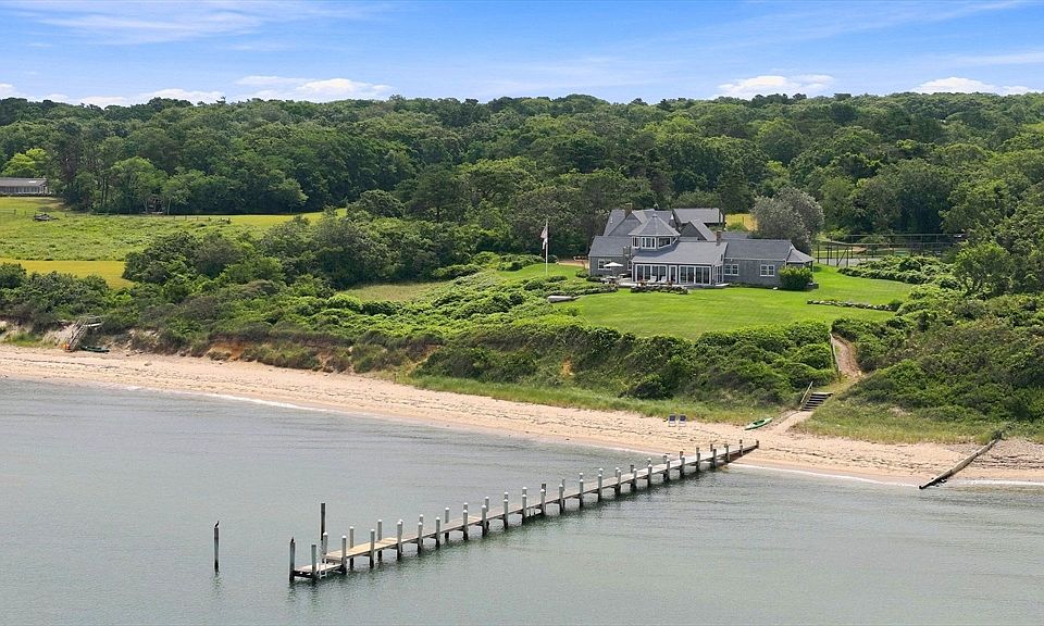 1st image of 139 Chappaquiddick Rd