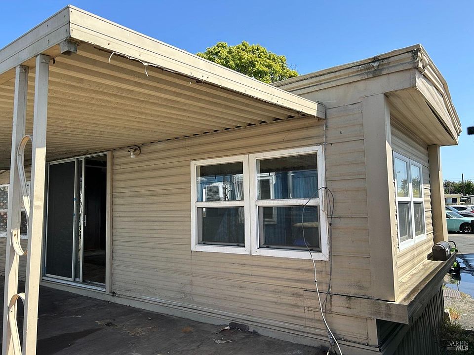 1st image of 426 Olive St #L426
