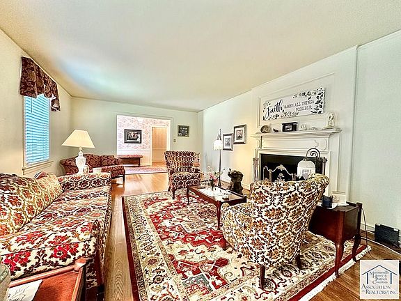 4th image of 2026 Dogwood Ln