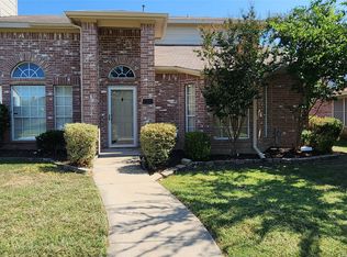 2261 Bresee Dr, Carrollton, TX 75010