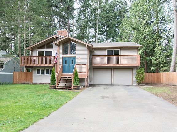2nd image of 4020 31st Avenue Ct
